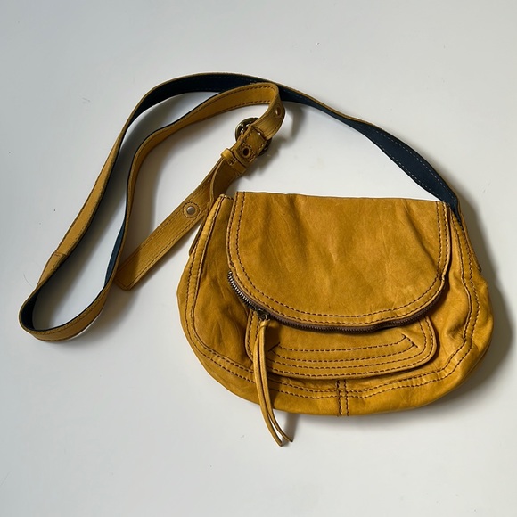 Lucky Brand Handbags - Lucky Brand Leather Purse